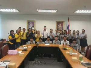 การประชุมชี้แจงกับผู้นำชุมชน